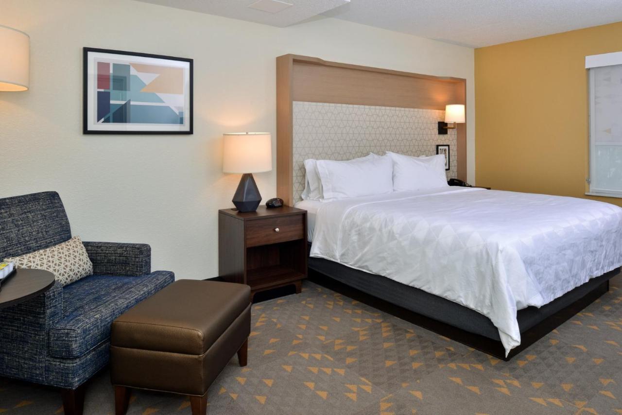 Holiday Inn Hotel & Suites Overland Park-Convention Center By Ihg Екстериор снимка